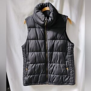 Old Navy Black Zippered Puffer Vest
